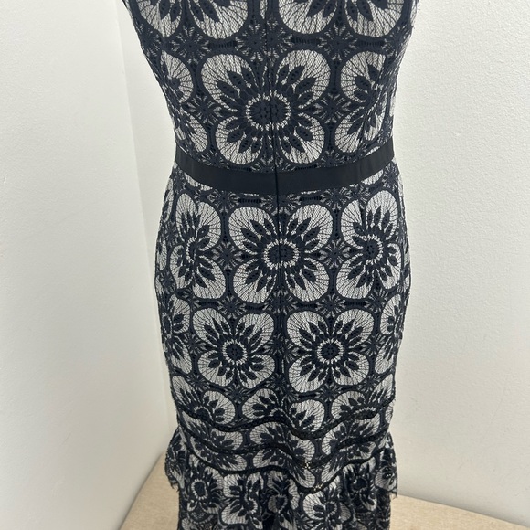 Banana Republic Black and White Floral Midi Dress - Picture 7 of 12